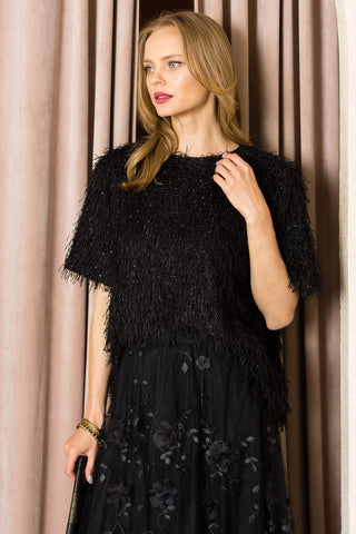Winnae Sparkling Feathered Eyelash Top