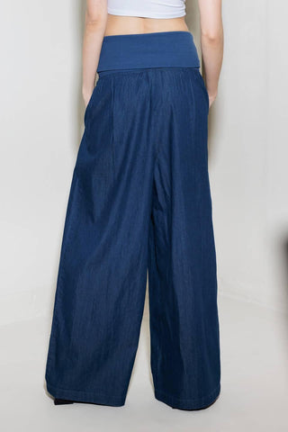 WALK EASY IN INDIGO DENIM PANTS