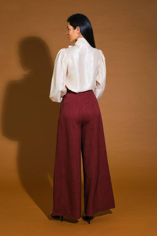 STUNNING  ASPECT WOVEN TOP